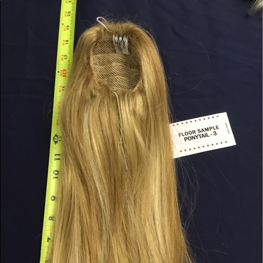Draw-string Ponytail - Picture 3 of 8